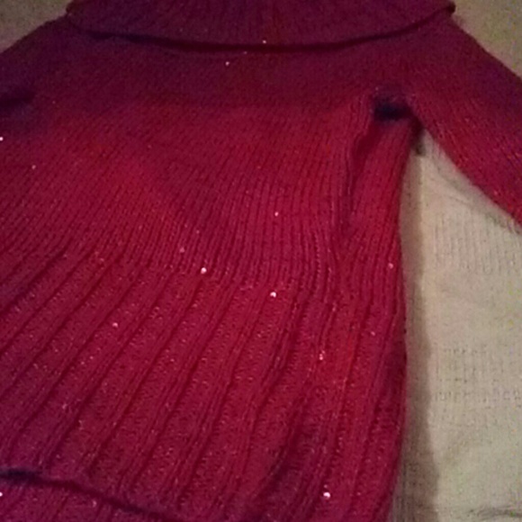🍄💐NWOT LEI SPARKLING LIPSTICK RED SWEATER 💎 - Picture 3 of 5